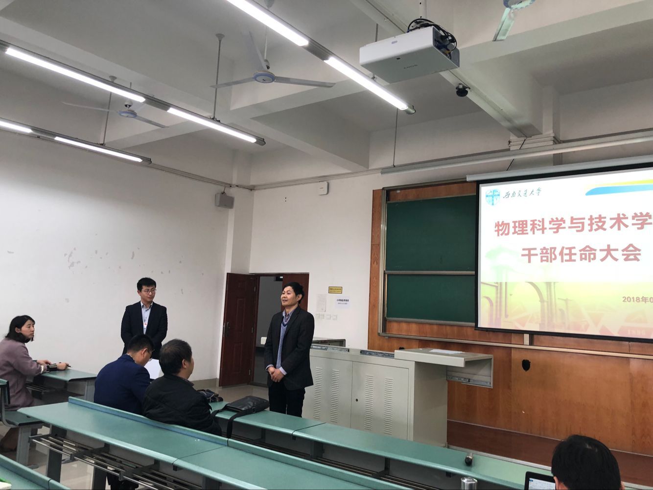 美狮贵宾会
